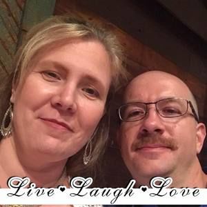 Meet your Posher, Lora